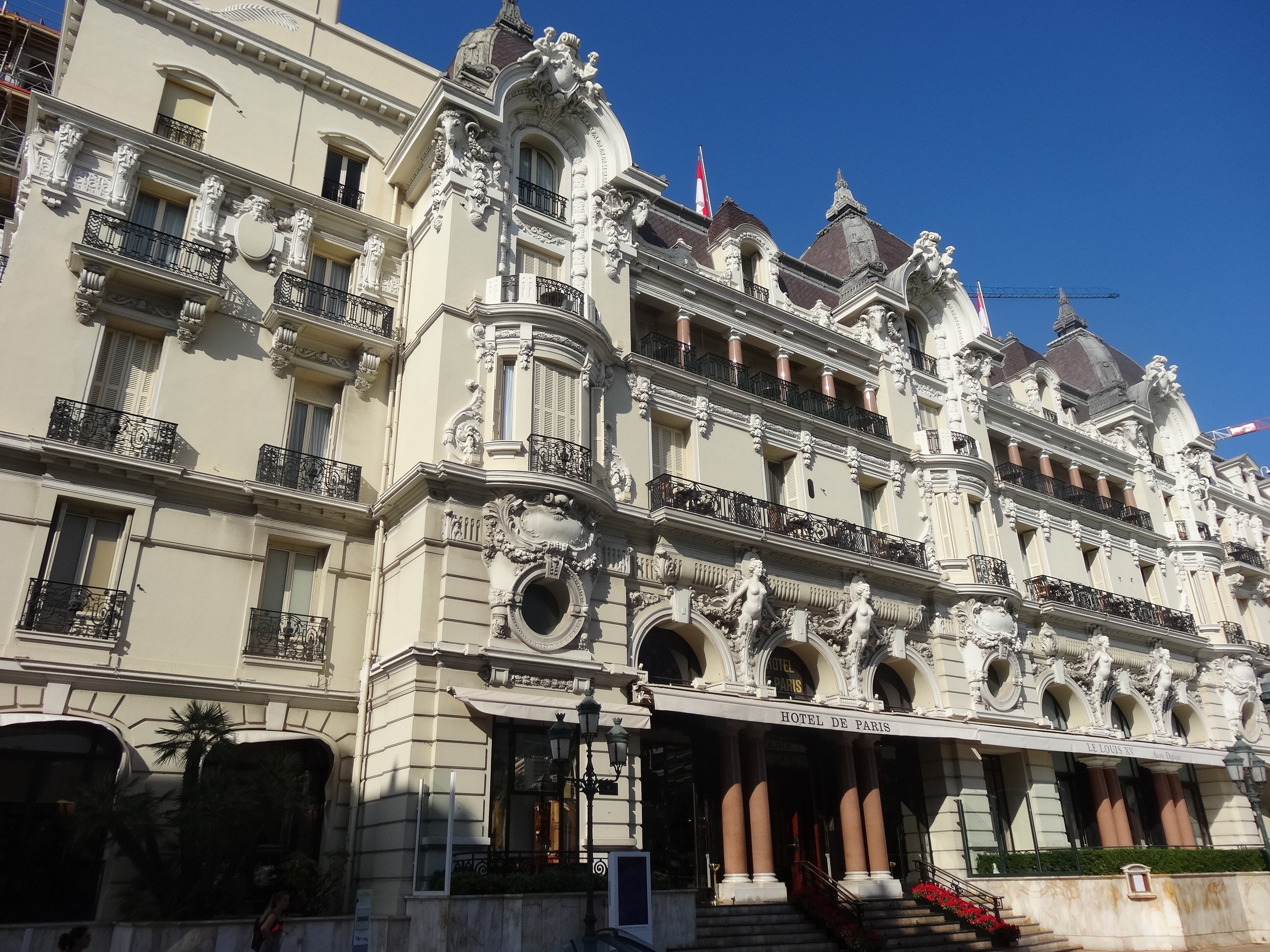 Monaco: A Glimpse of Luxury (image credits: wikimedia)