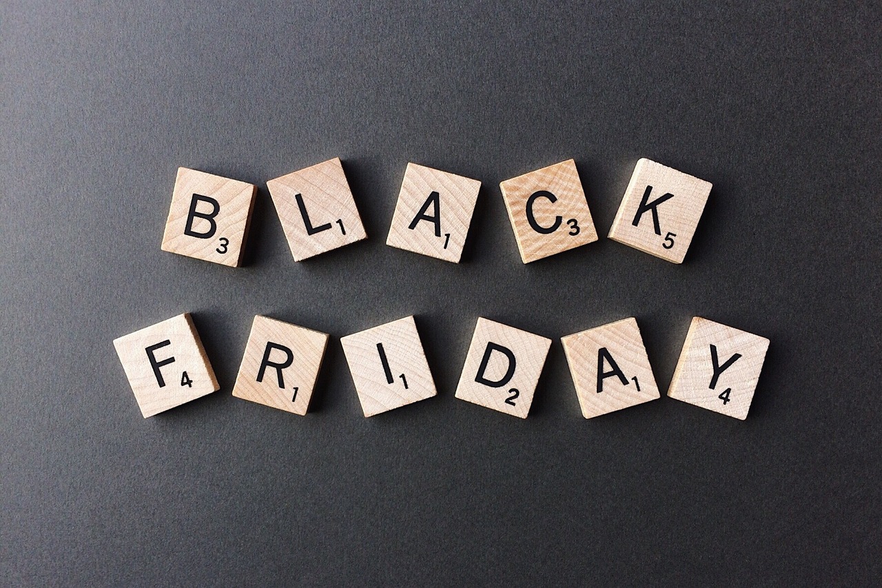 8. Black Friday and Cyber Monday: Flash Sales Bonanza (image credits: pixabay)