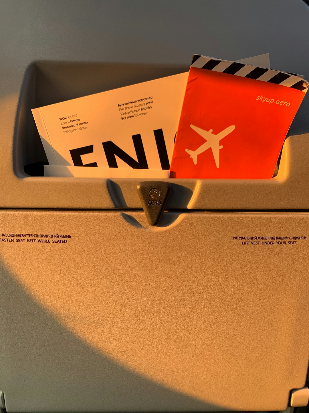Booking Flights at the Wrong Time (image credits: unsplash)