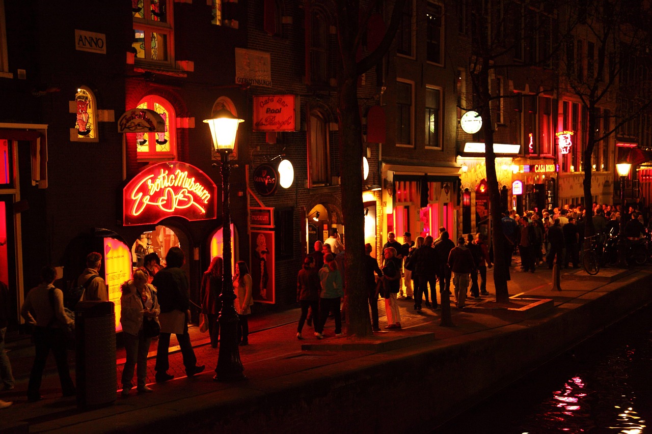 Amsterdam, Netherlands (image credits: pixabay)