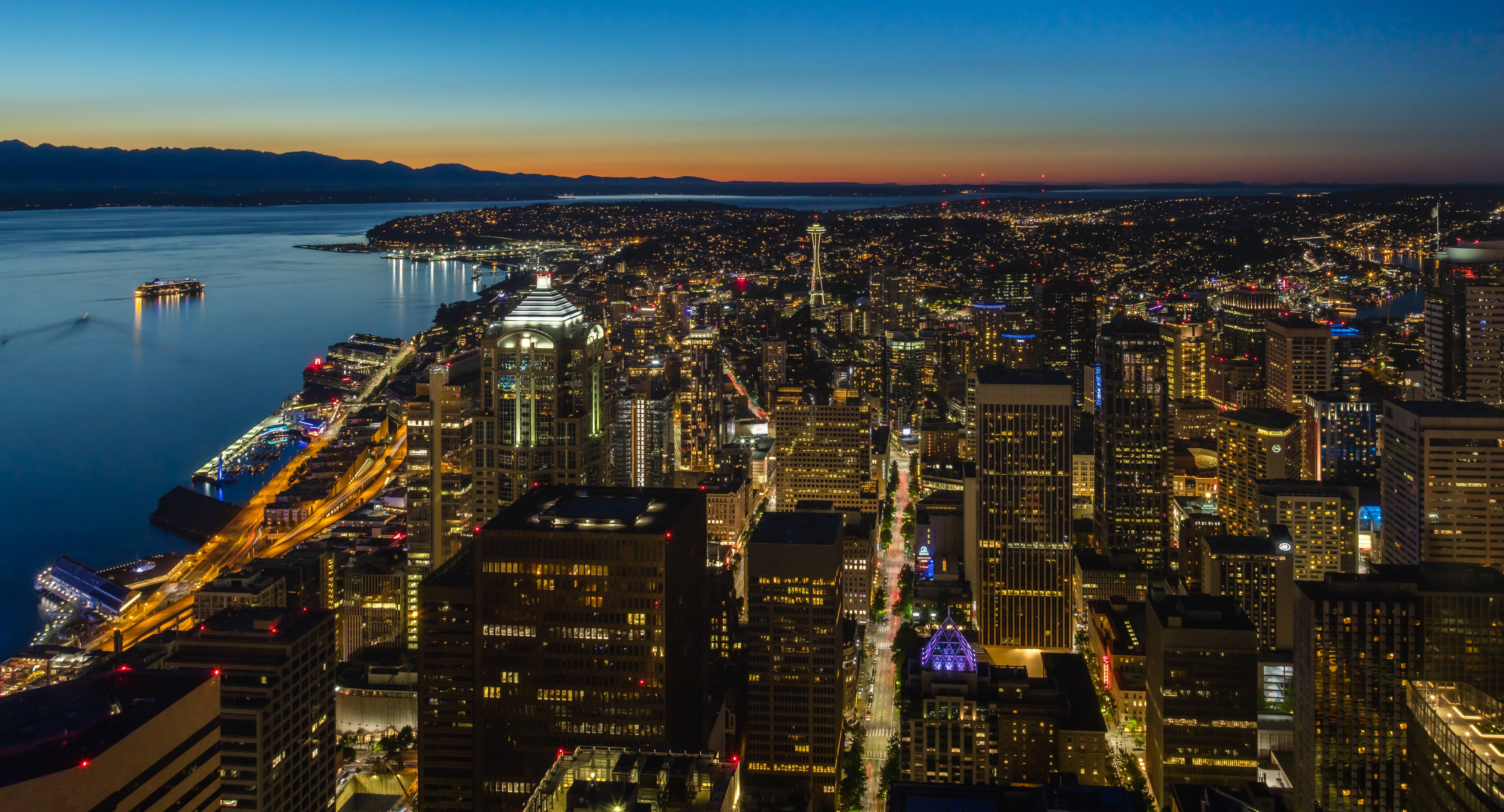 Seattle Drowns Dreams in Coffee and Cash (image credits: wikimedia)