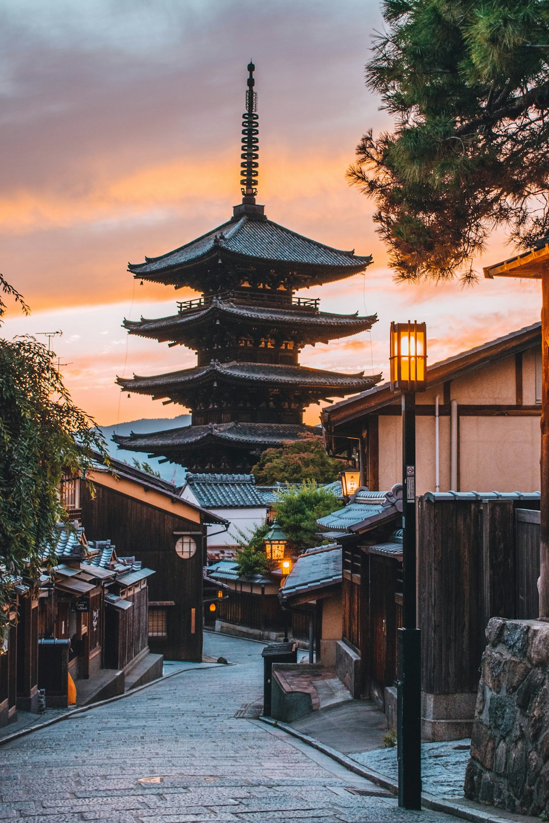Kyoto Tradition Under Pressure (image credits: unsplash)
