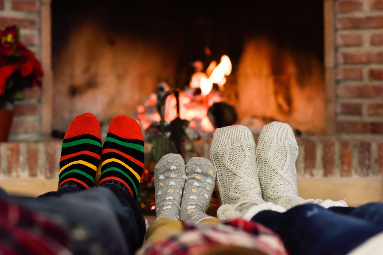 8. Gathering Around the Fireplace (image credits: pixabay)