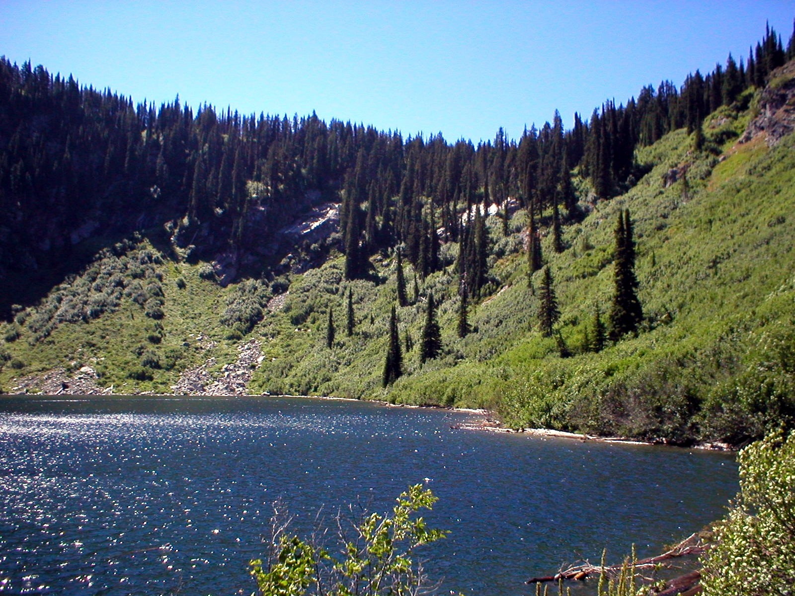 The Lost Lake Trail, Alaska (image credits: wikimedia)
