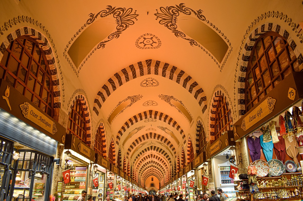 15. Istanbul, Turkey: The Bazaar of Markups (image credits: pixabay)