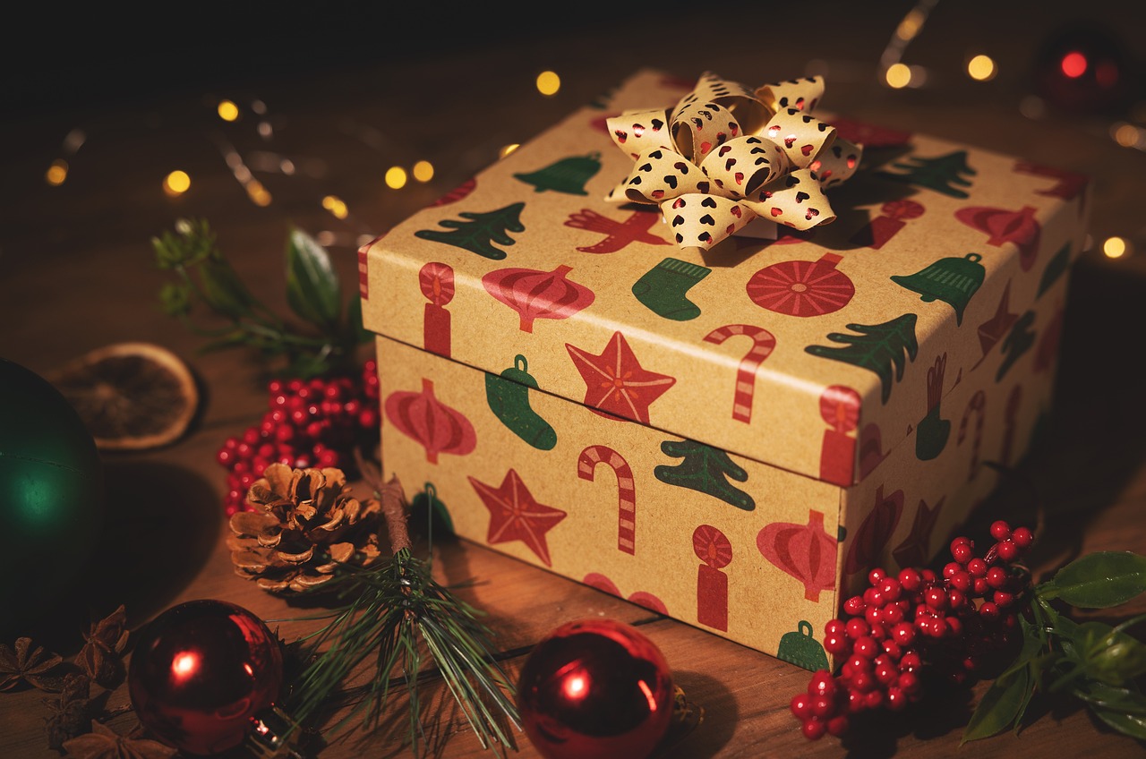 5. The “Free” Gift Scam (image credits: pixabay)