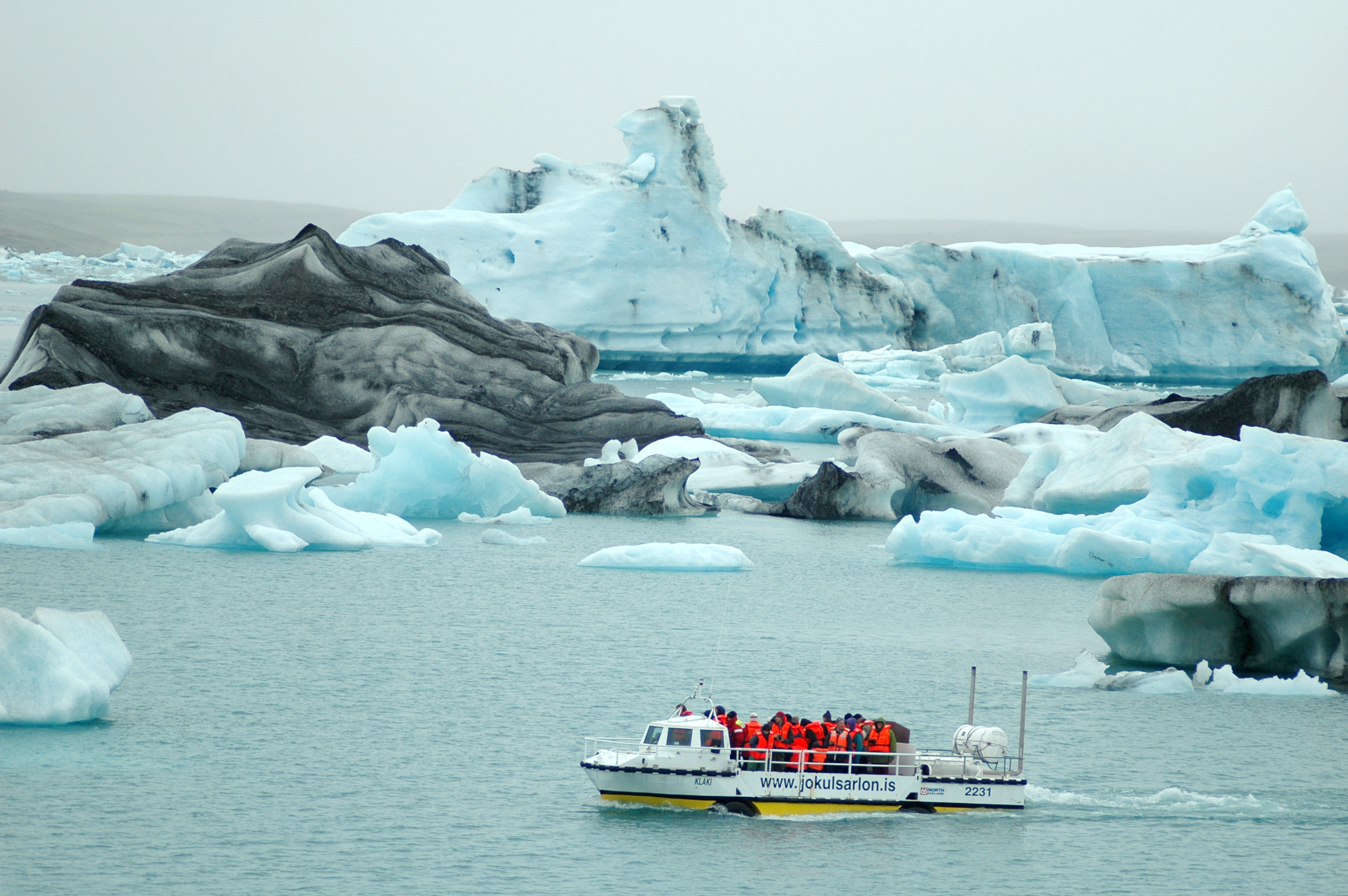 Iceland (image credits: wikimedia)