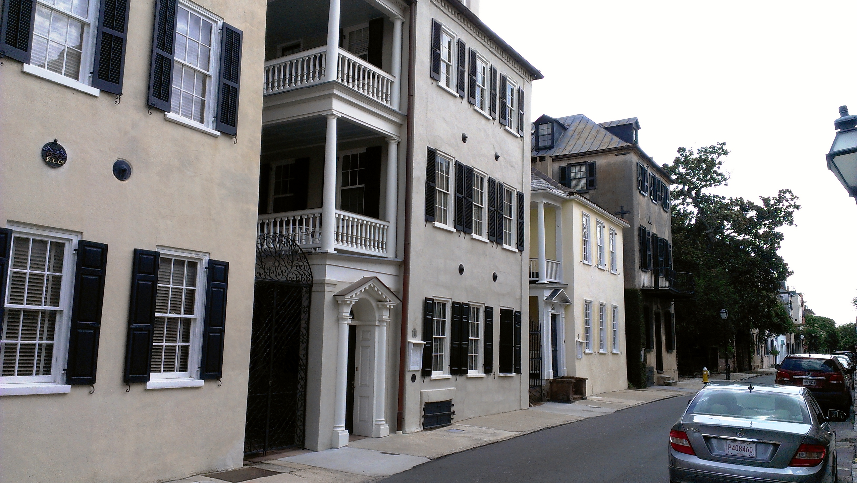 3. Charleston, South Carolina: Historic Charm Meets Modern Luxury (image credits: wikimedia)