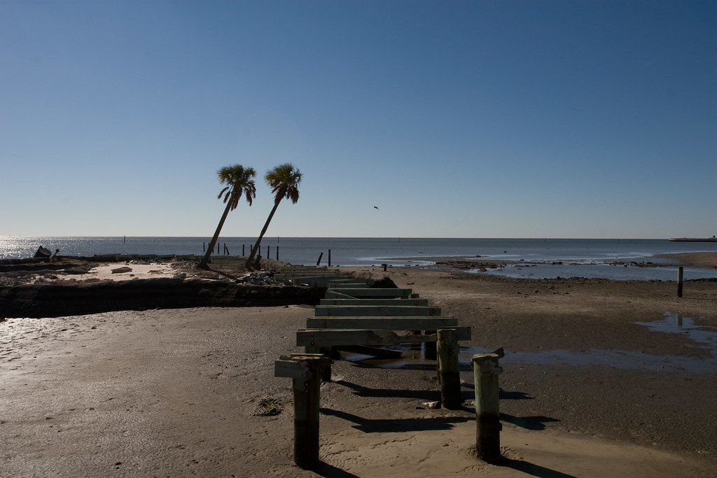 27. Bay St. Louis Beach, Mississippi - Triple Threat (image credits: flickr)