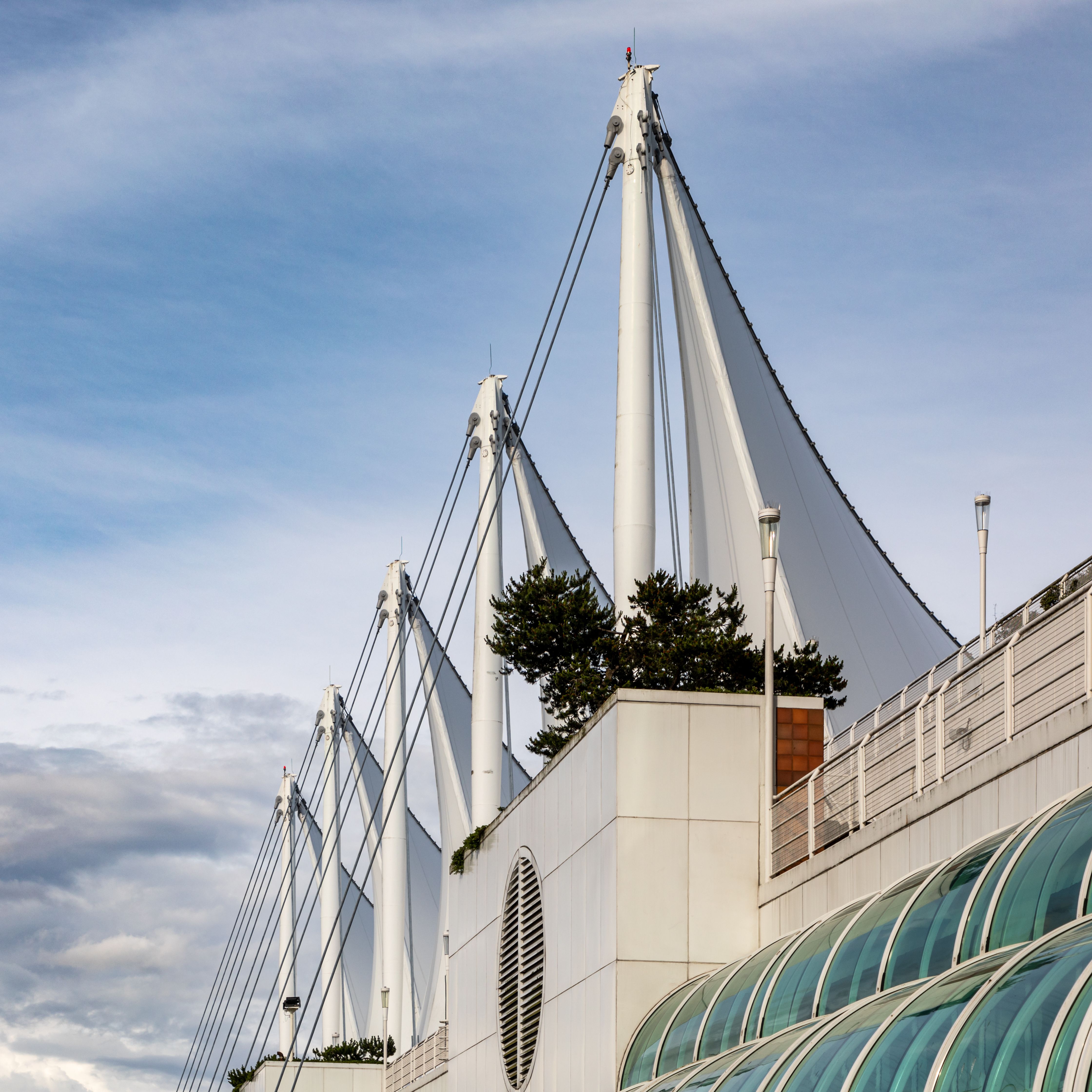 Canada: Nature and Urban Experiences (image credits: wikimedia)