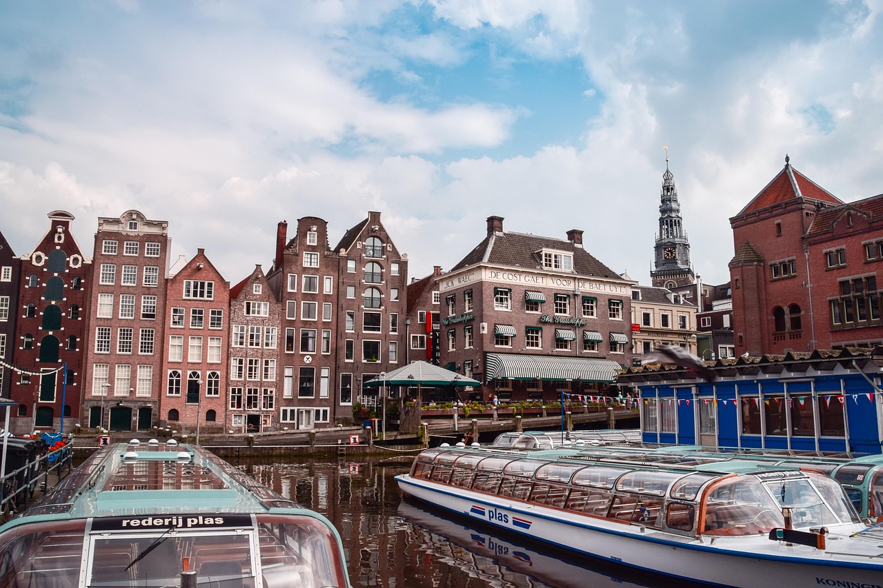 Addressing the Challenges of Seasonal Tourism (image credits: pixabay)