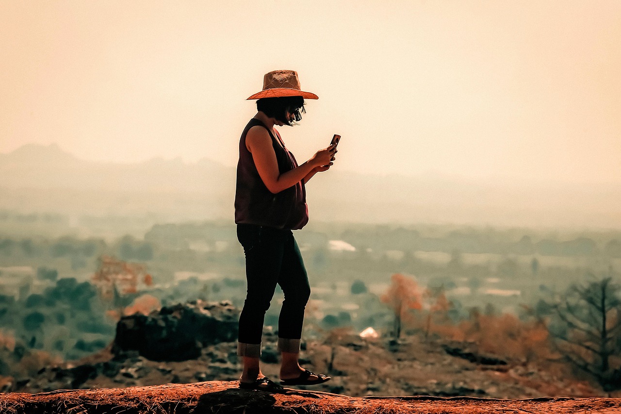 Understanding Travel Shaming: A New Social Phenomenon (image credits: pixabay)