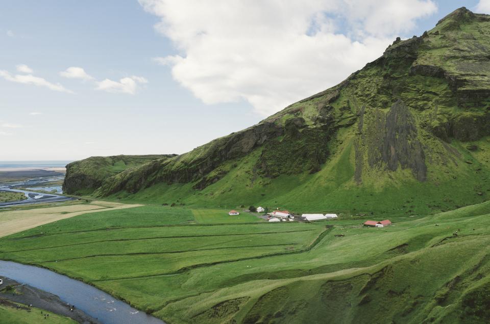 Iceland: Storms Are Tamed by Nature (image credits: stocksnap)