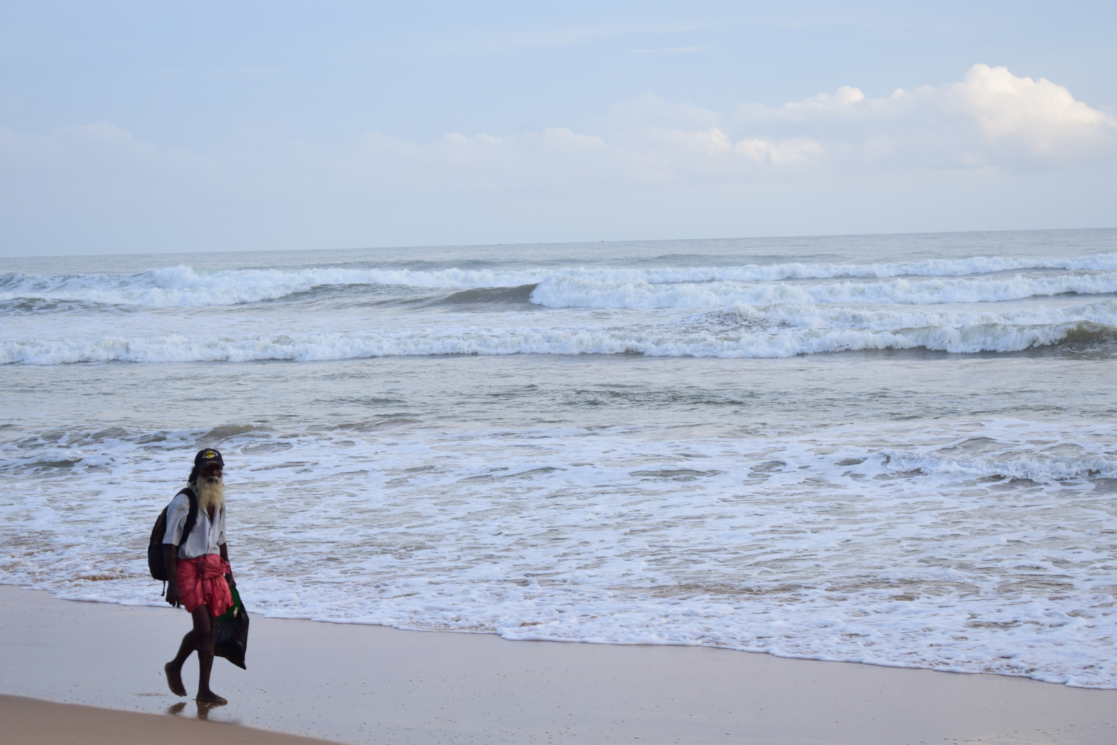 Stunning Beaches: Isolation and Untouched Beauty (image credits: wikimedia)