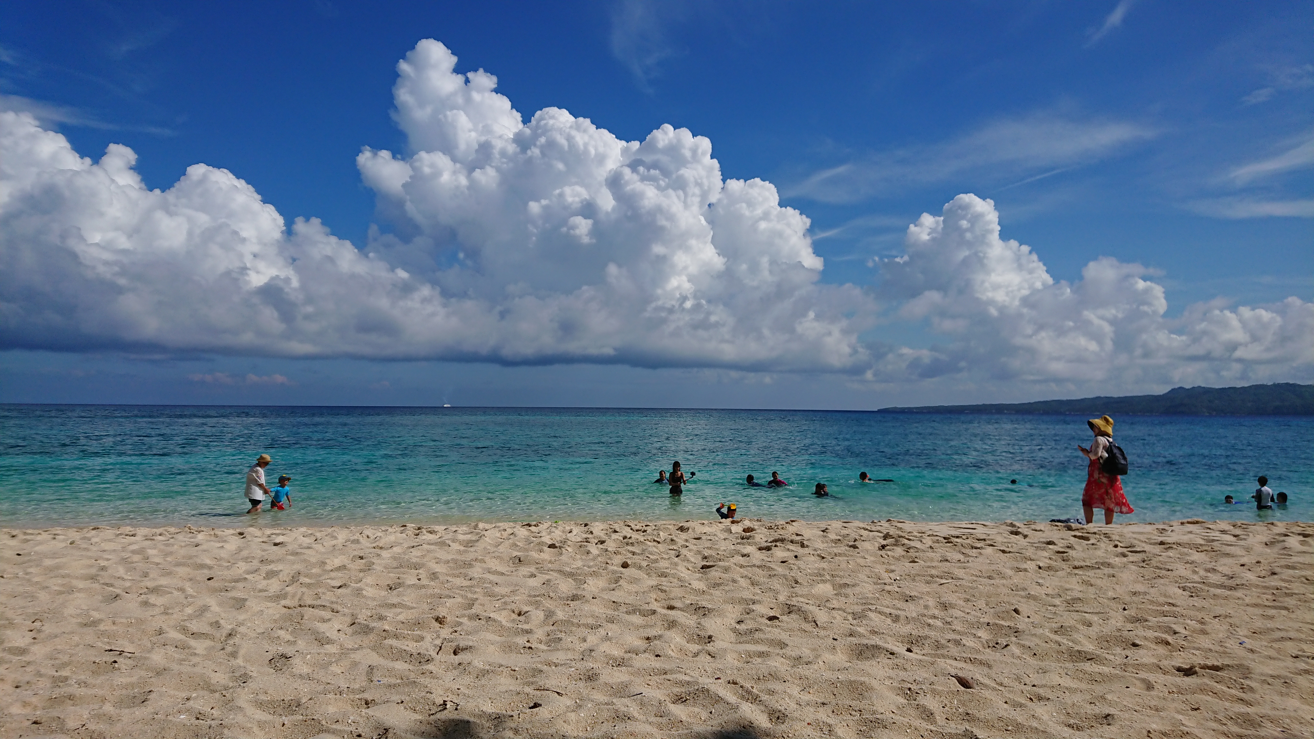 Boracay’s Beaches Battling Back (image credits: wikimedia)