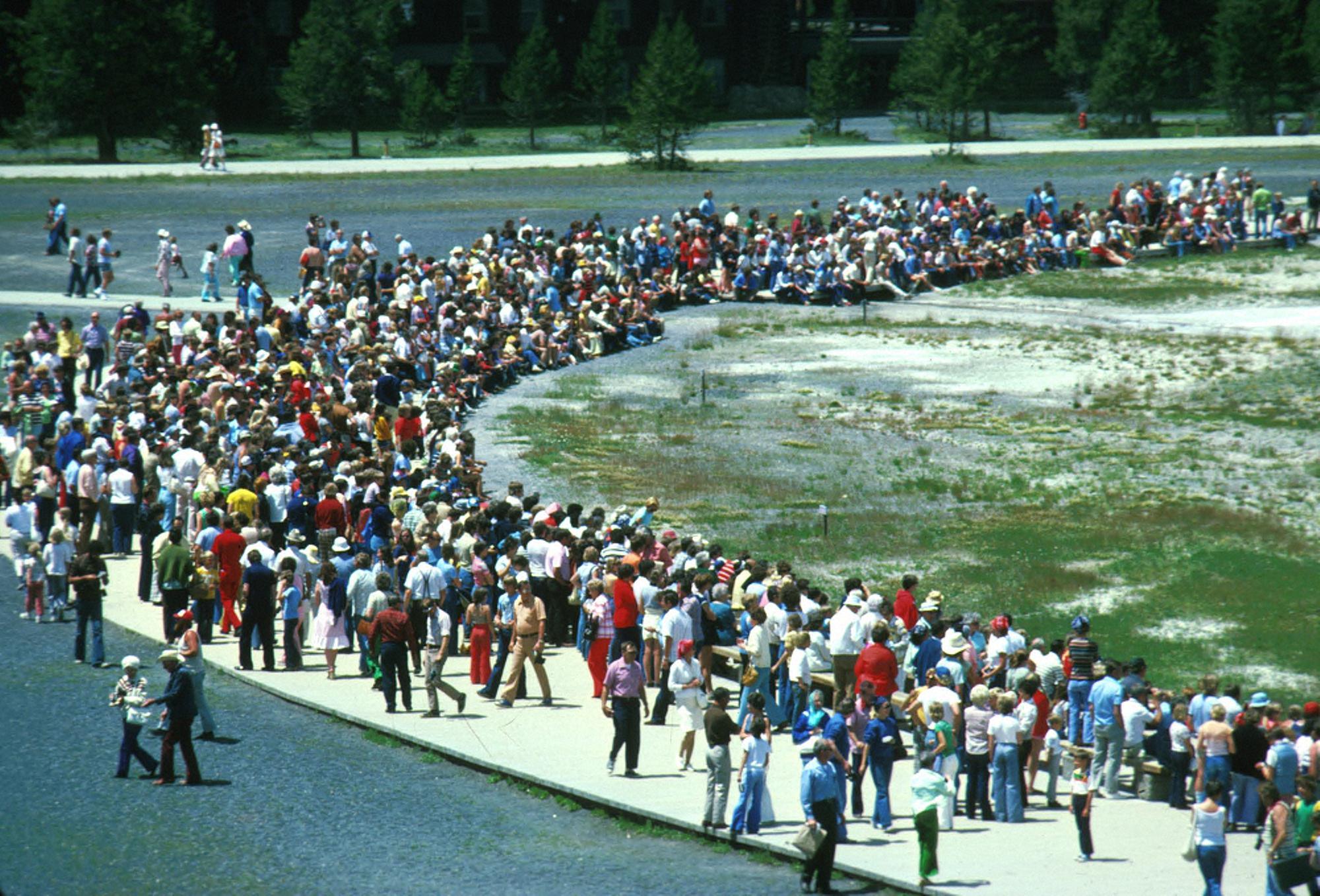 Yellowstone National Park, USA: Nature at Risk (image credits: wikimedia)