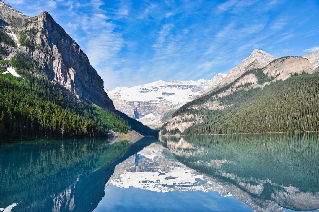 Lake Louise, Alberta (image credits: unsplash)