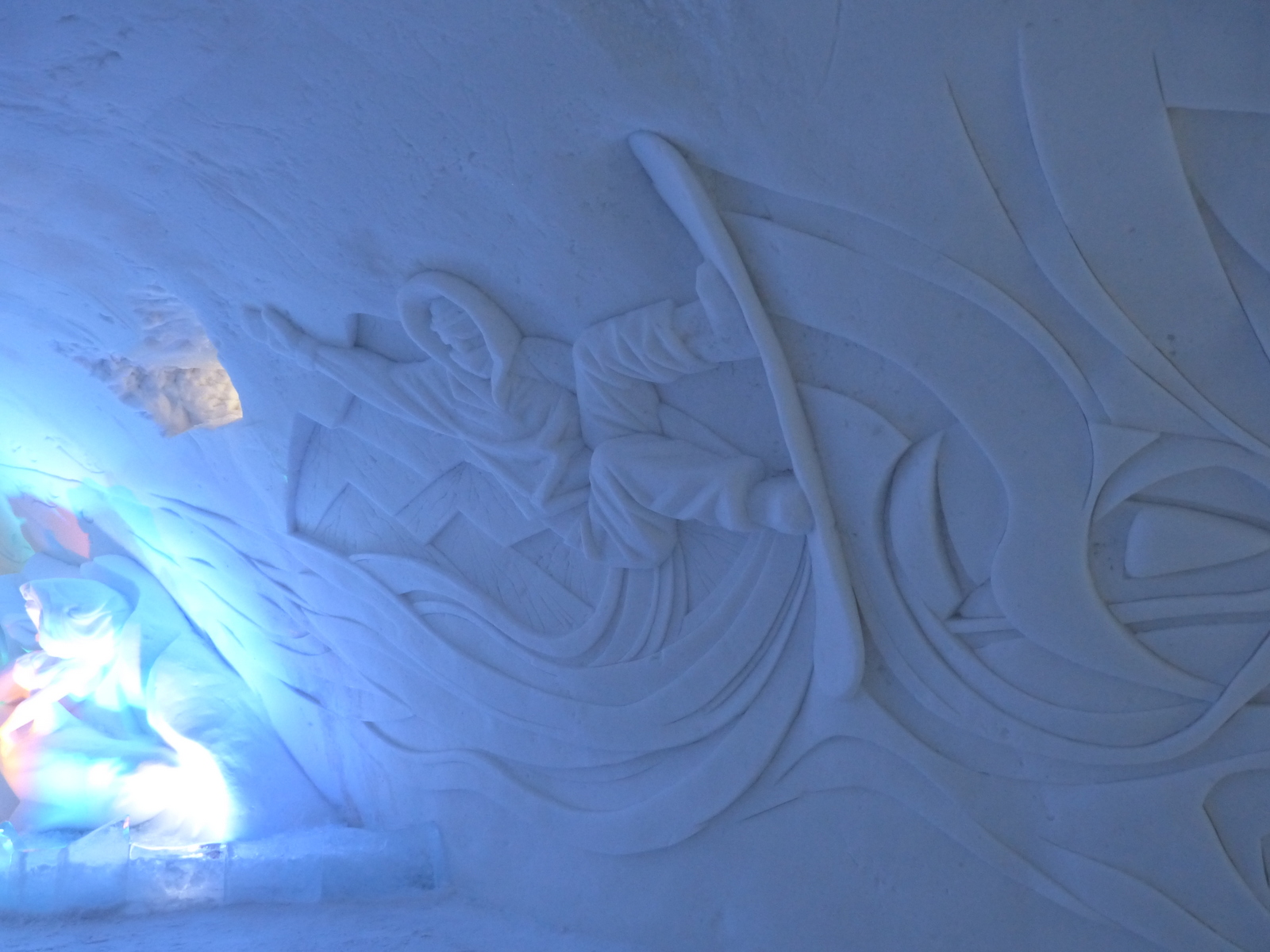 SnowCastle of Kemi, Finland (image credits: wikimedia)