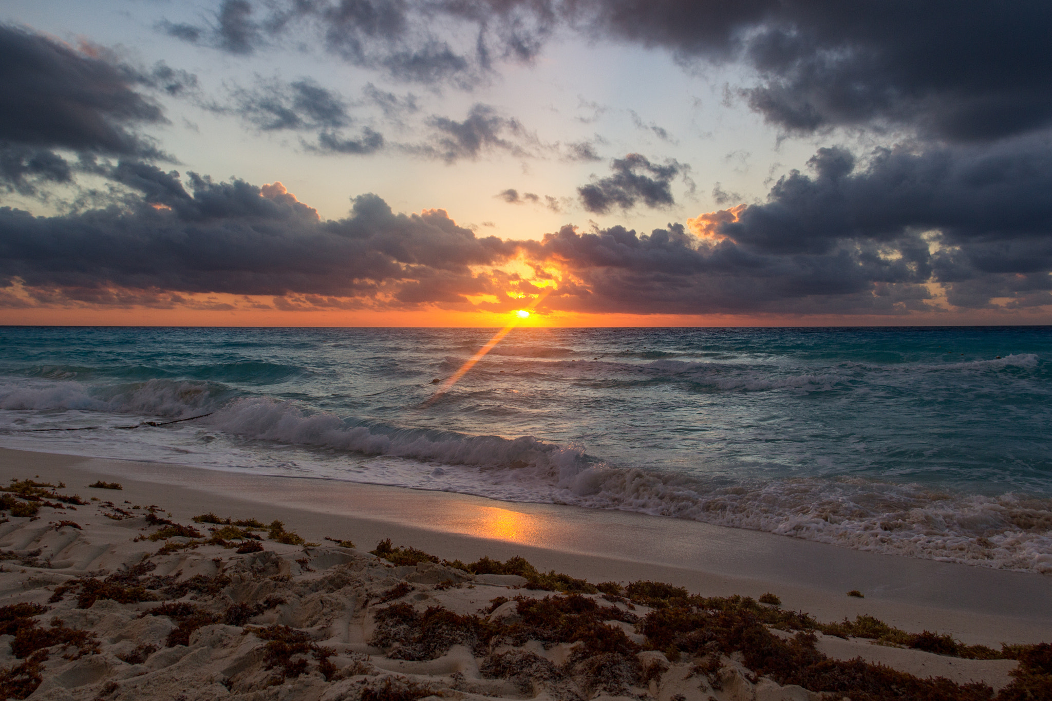 Sunrise Over Paradise Shadows Loom (image credits: wikimedia)
