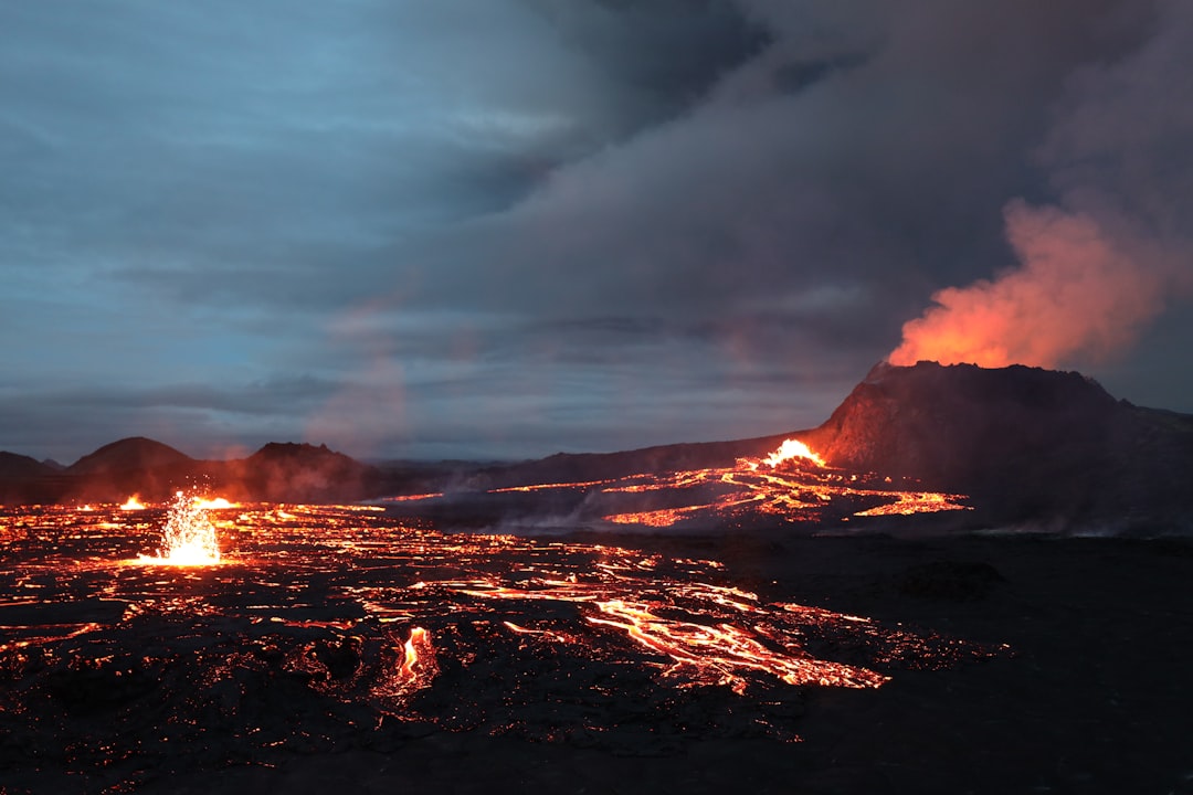 Popular Destinations for Volcano Tourism (image credits: unsplash)