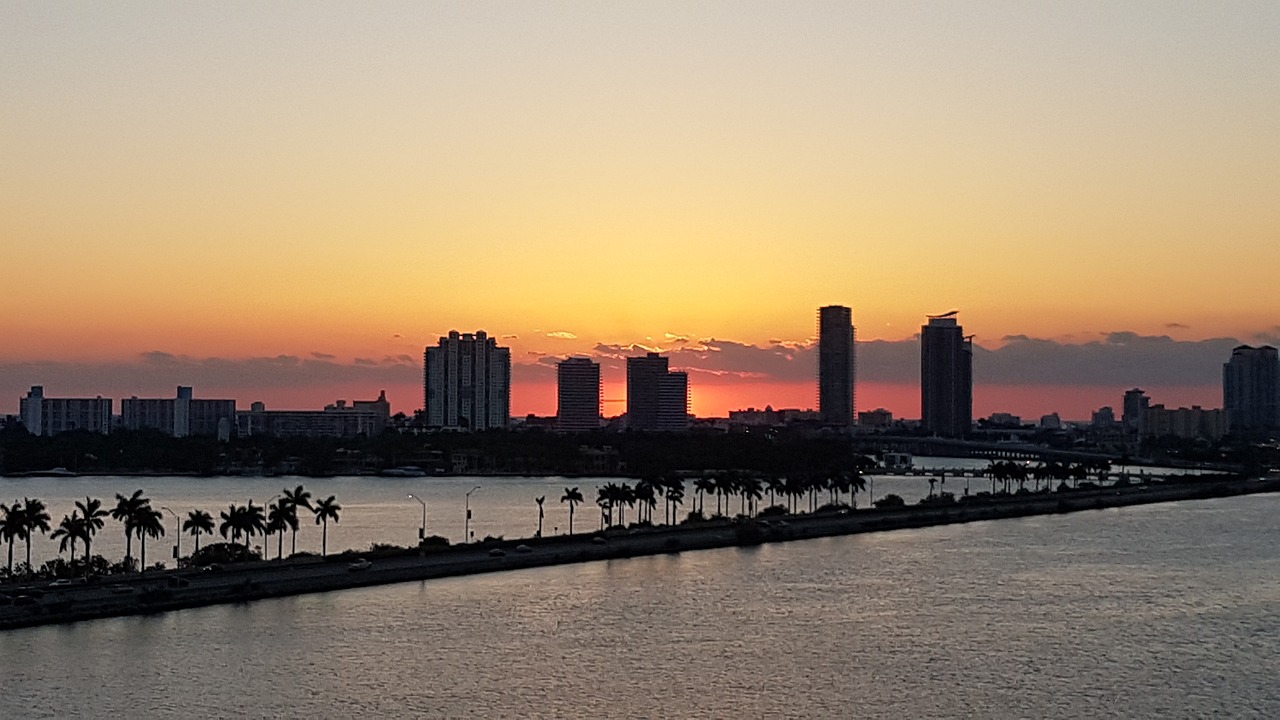 Miami: Where Culture Meets Coastal Retirement Bliss (image credits: pixabay)
