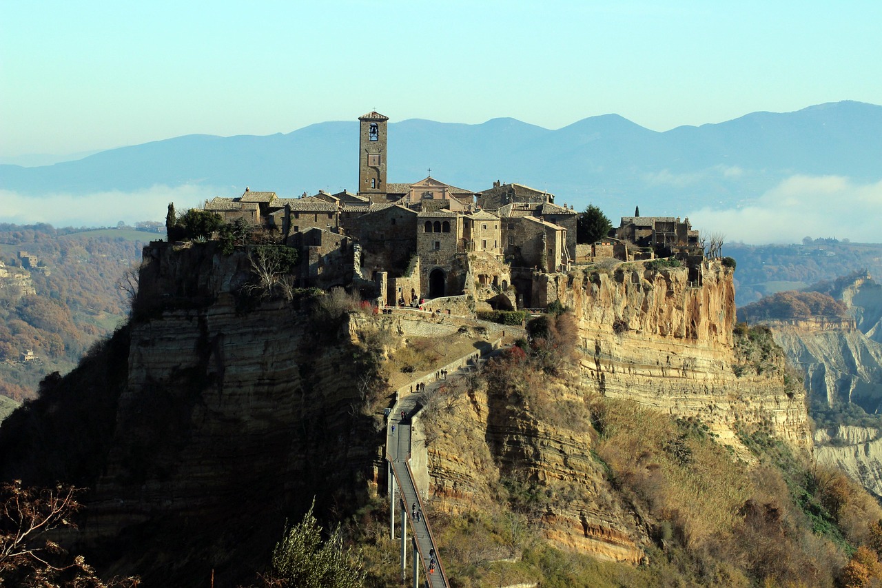 The Picturesque Village of Civita di Bagnoregio, Italy (image credits: pixabay)