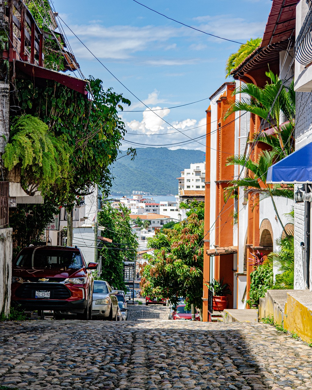 Puerto Vallarta: A Fading Safe Haven (image credits: pixabay)