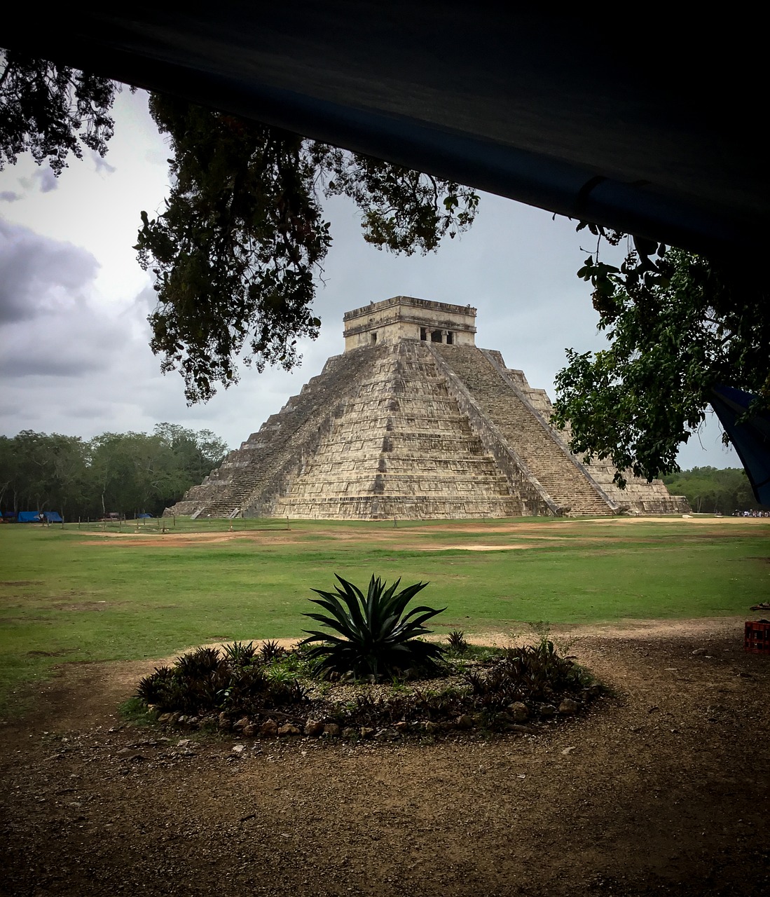 Cultural Richness: Ancient Ruins and Art (image credits: pixabay)