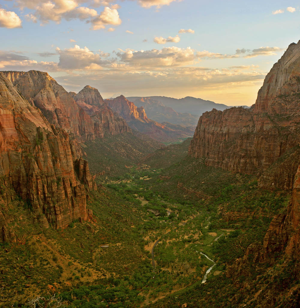 Economic Impact of Patriotic Travel (image credits: wikimedia)