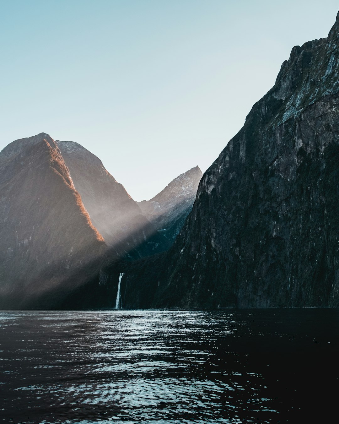 New Zealand: Nature and Belonging Boost Morale (image credits: unsplash)