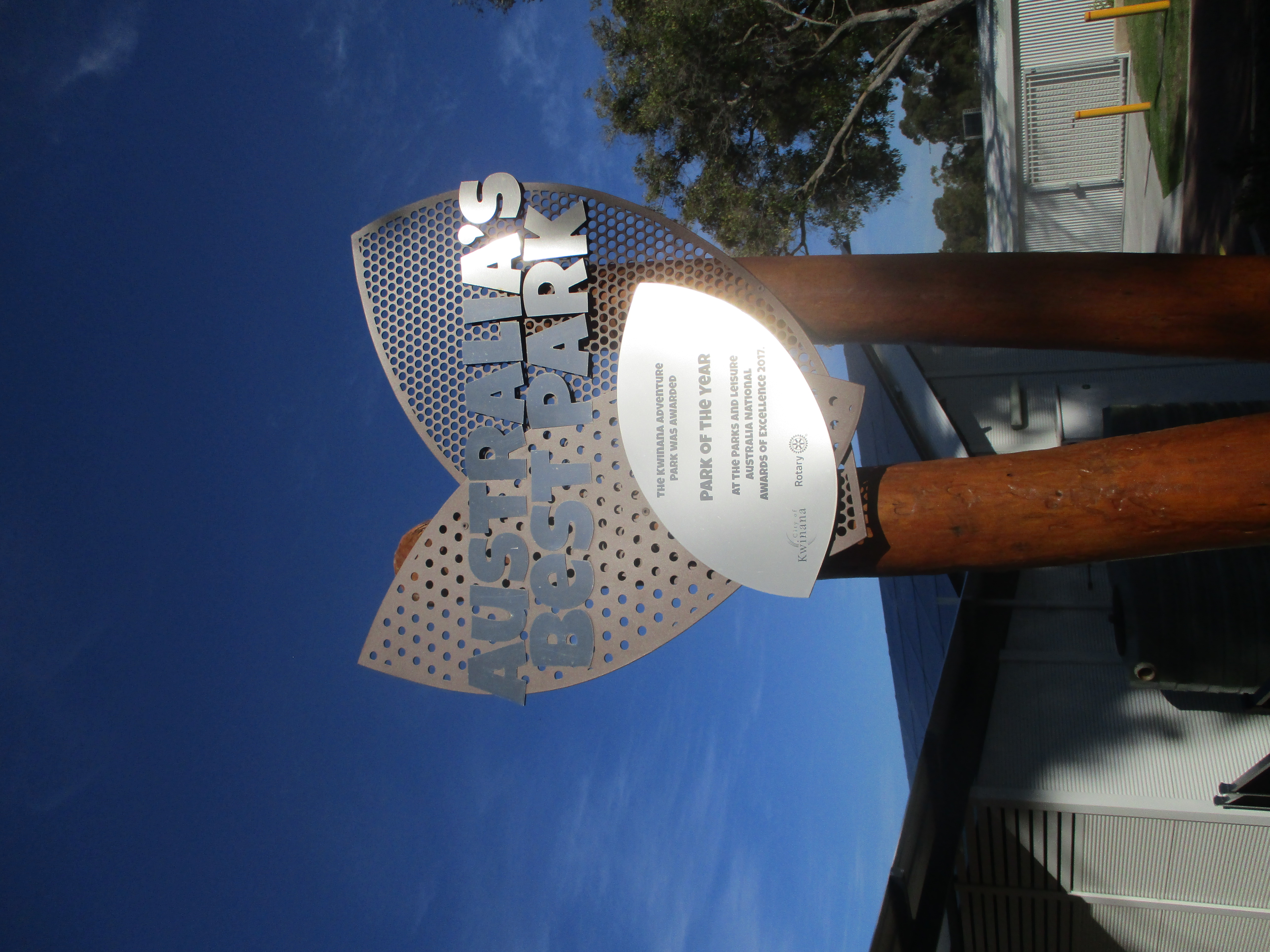 Australia: Surf, Sand, and Outback Excitement (image credits: wikimedia)