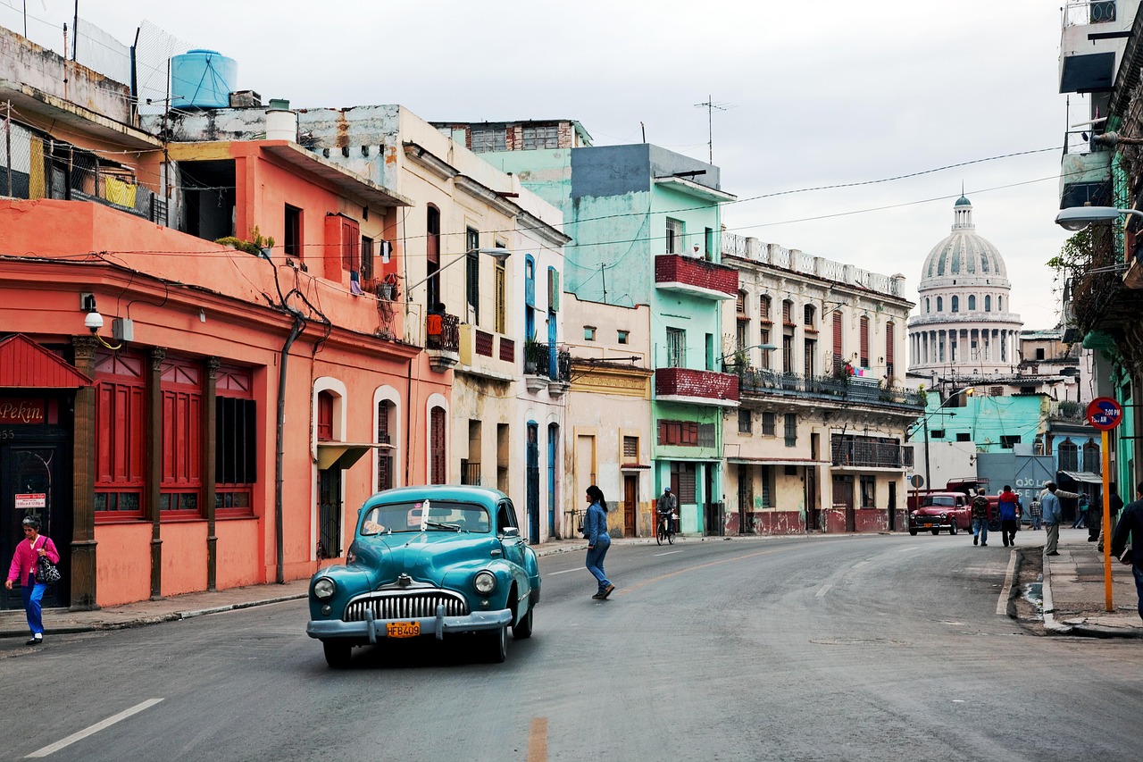 Cuba Charm Complicated by Change (image credits: pixabay)