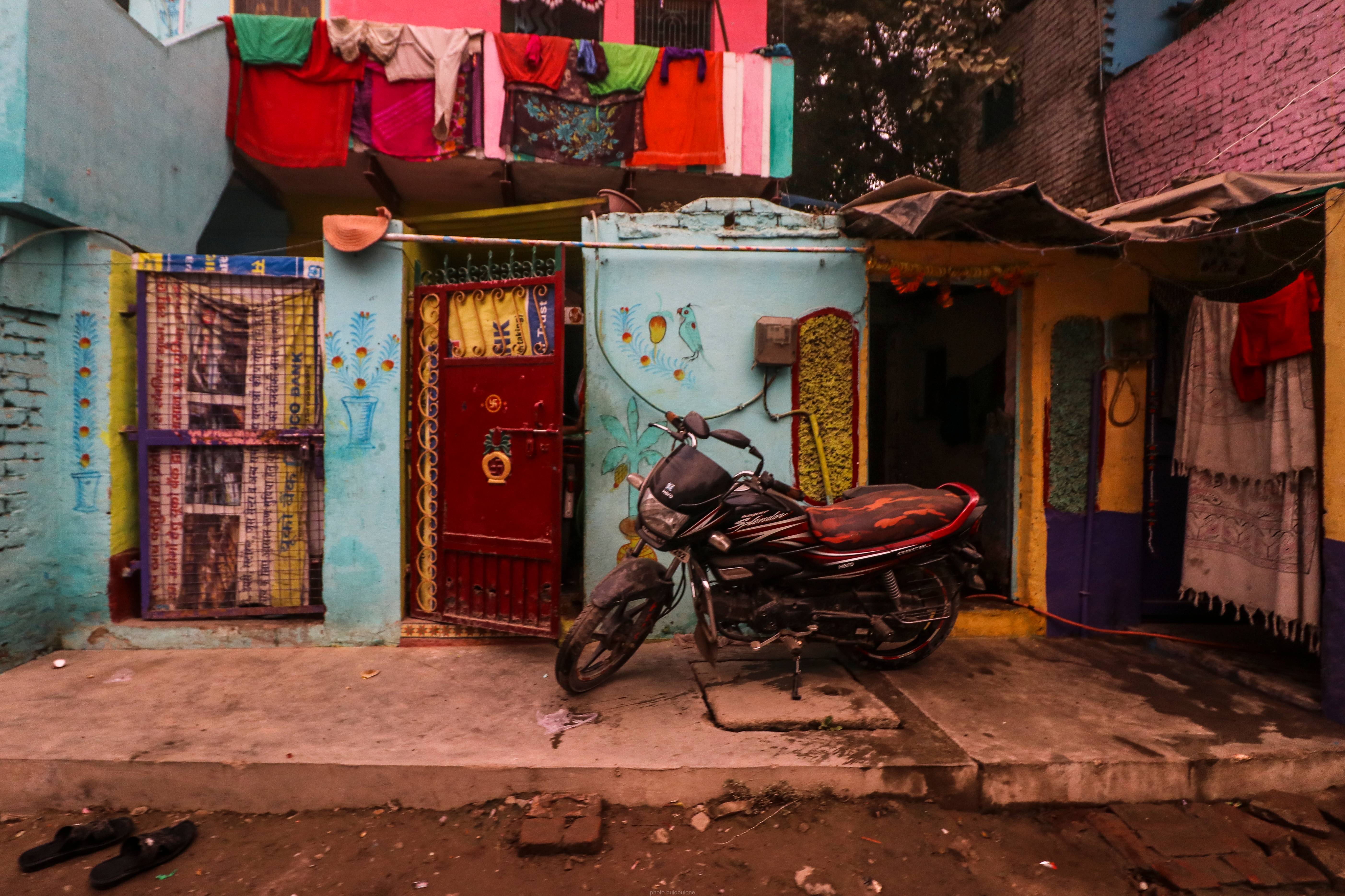 Daily Life: Chaos and Harmony (image credits: wikimedia)