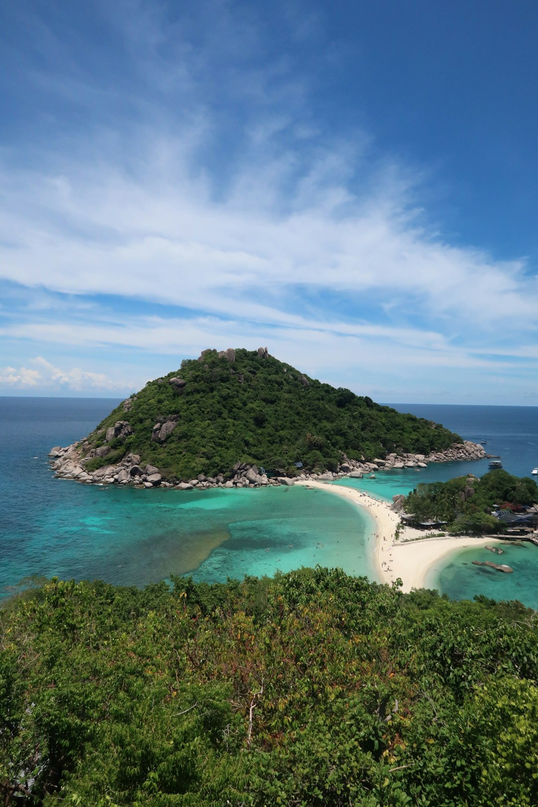 Thailand: Cutting Back on Mass Tourism to Protect Islands (image credits: unsplash)