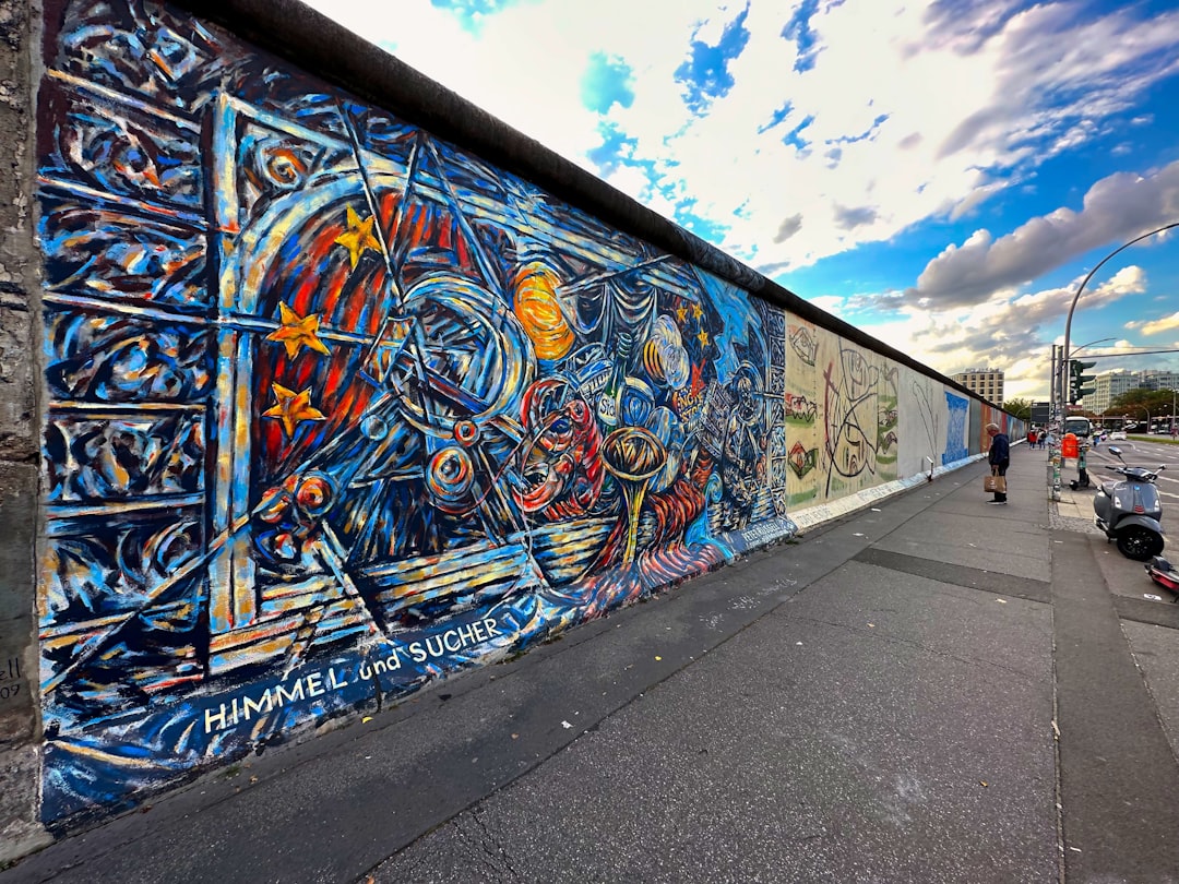 The Historical Significance of the Berlin Wall (image credits: unsplash)