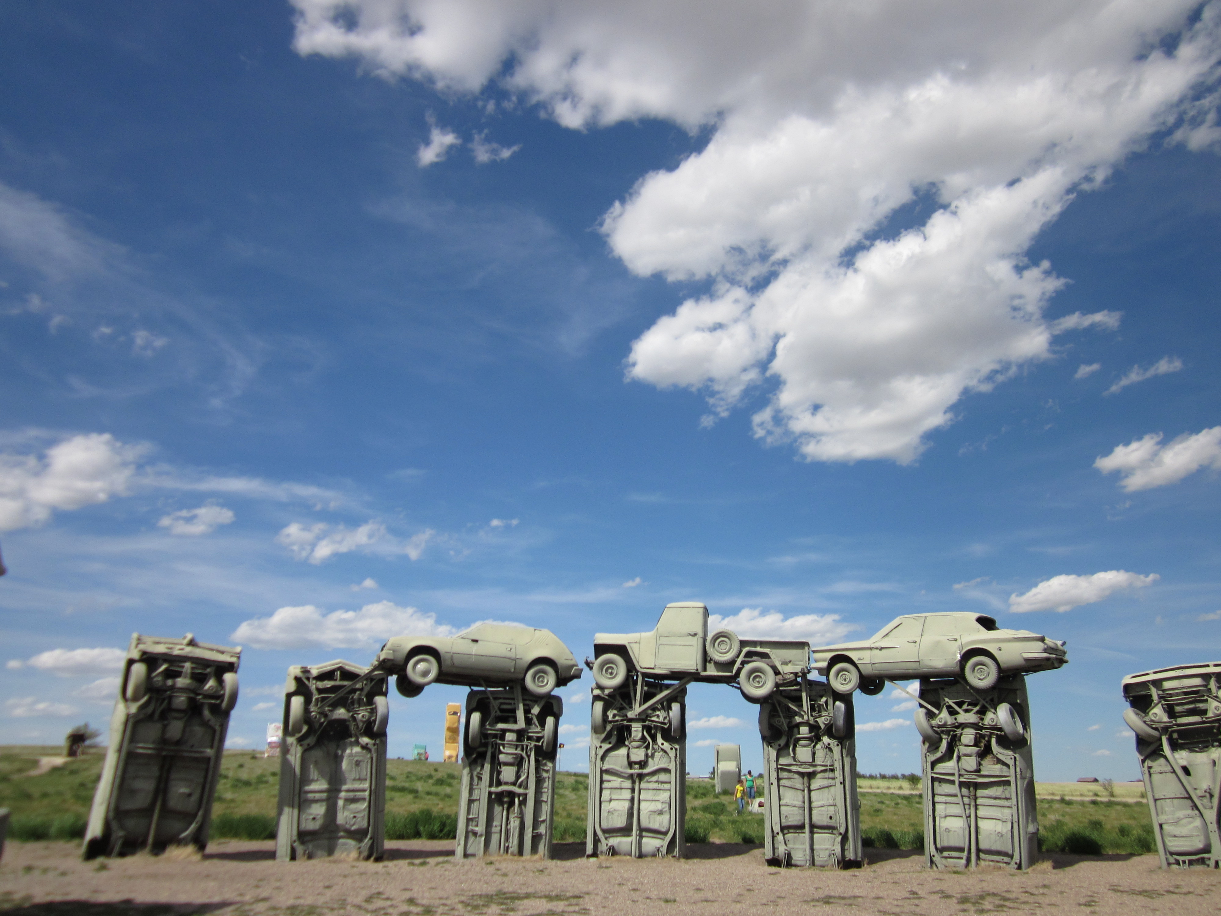 Carhenge, Nebraska (image credits: wikimedia)