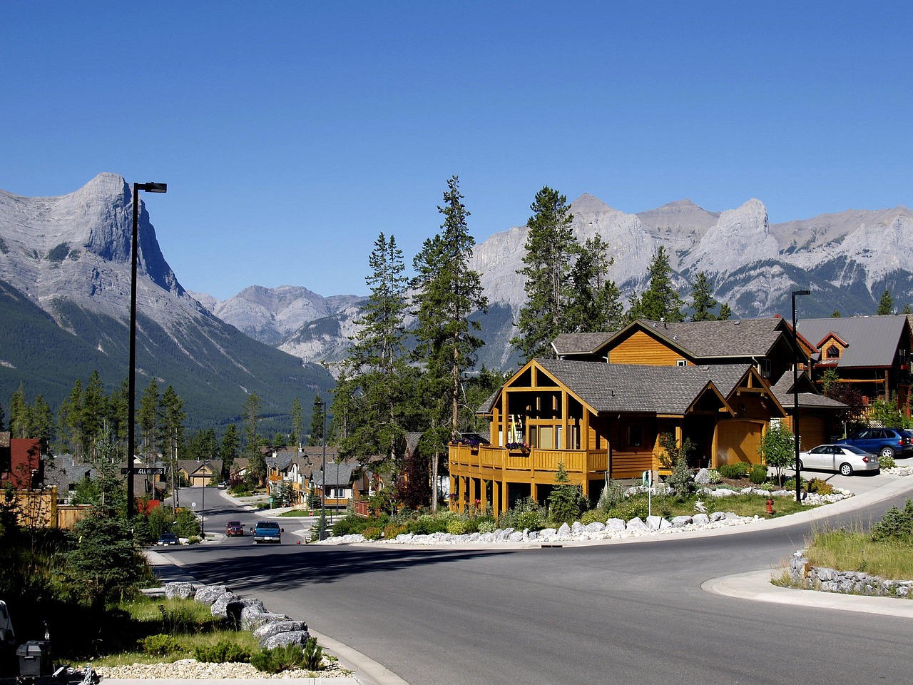 Canmore, Alberta (image credits: pixabay)