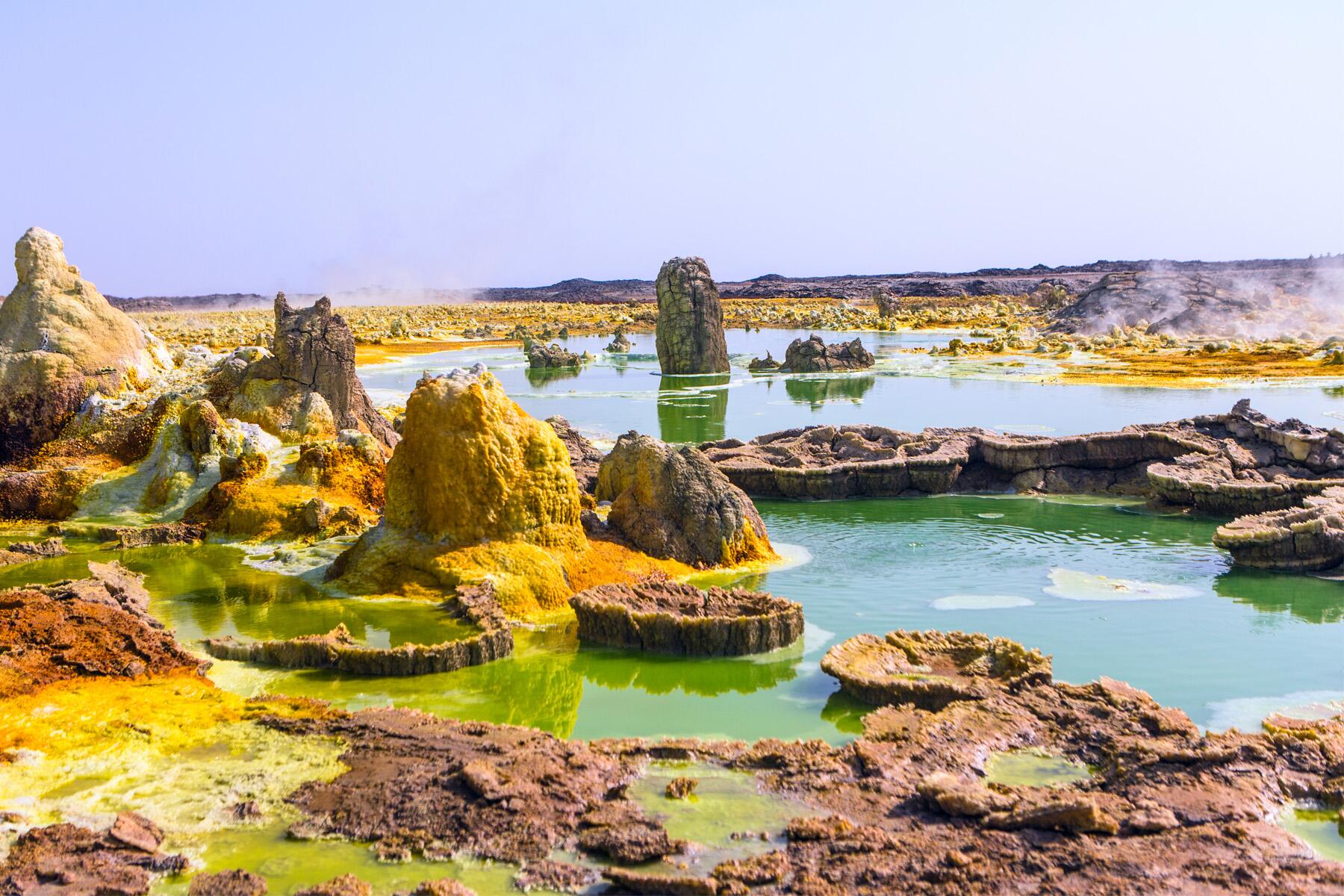 Alien Landscapes: Scientists Search for Life in Extreme Conditions (image credits: wikimedia)