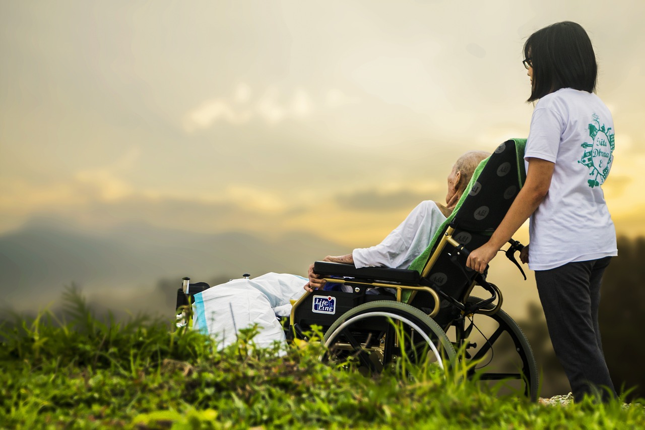 Strong Social Support Systems (image credits: pixabay)