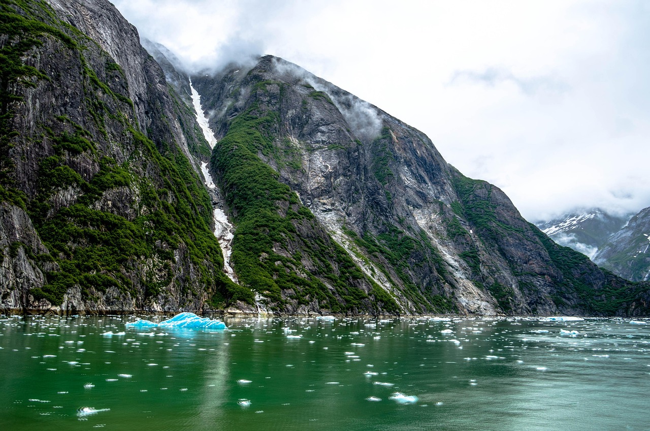 Alaska: Adventure Awaits (image credits: pixabay)