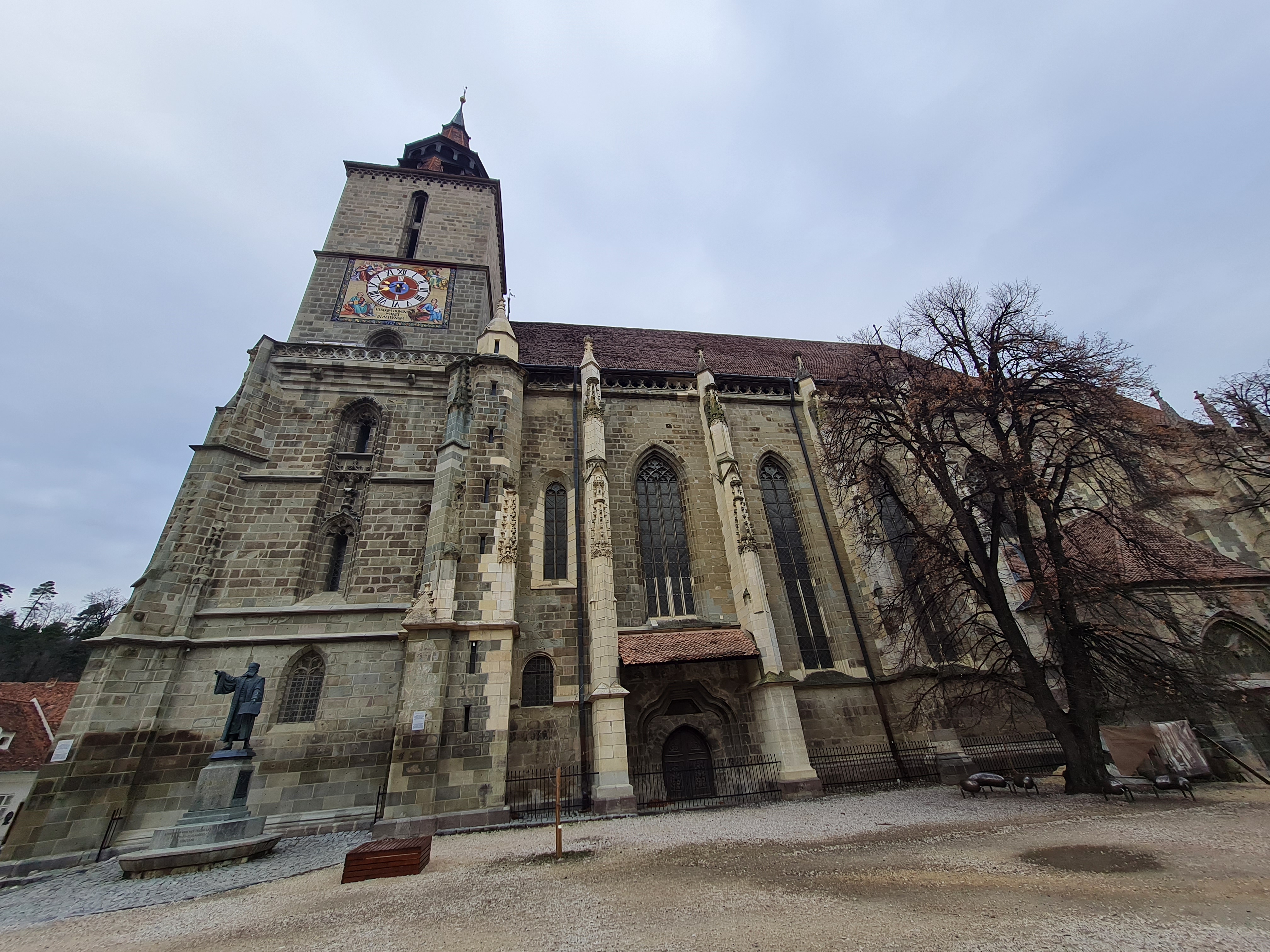 Romania’s Medieval Fortresses and Painted Churches (image credits: wikimedia)