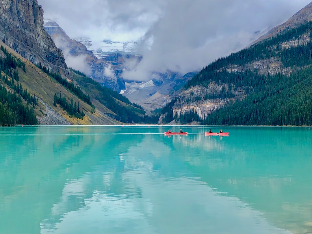 Lake Louise, Alberta (image credits: unsplash)