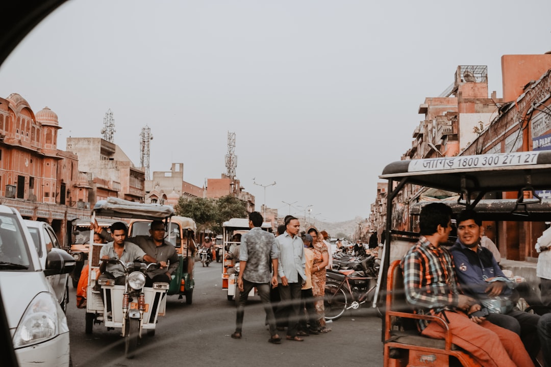 India Vibrant but Overwhelming (image credits: unsplash)