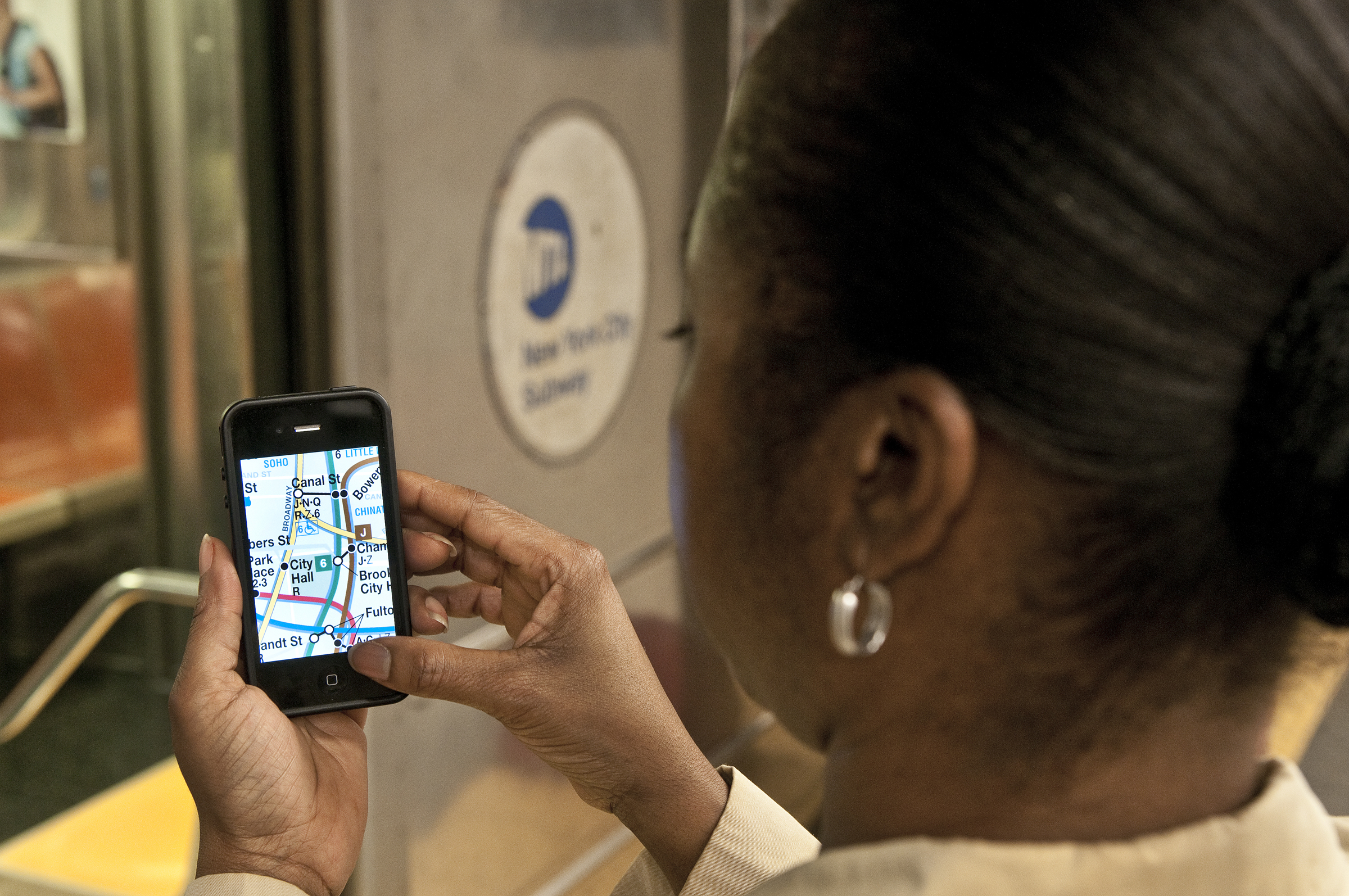 Smart Travel Apps (image credits: wikimedia)