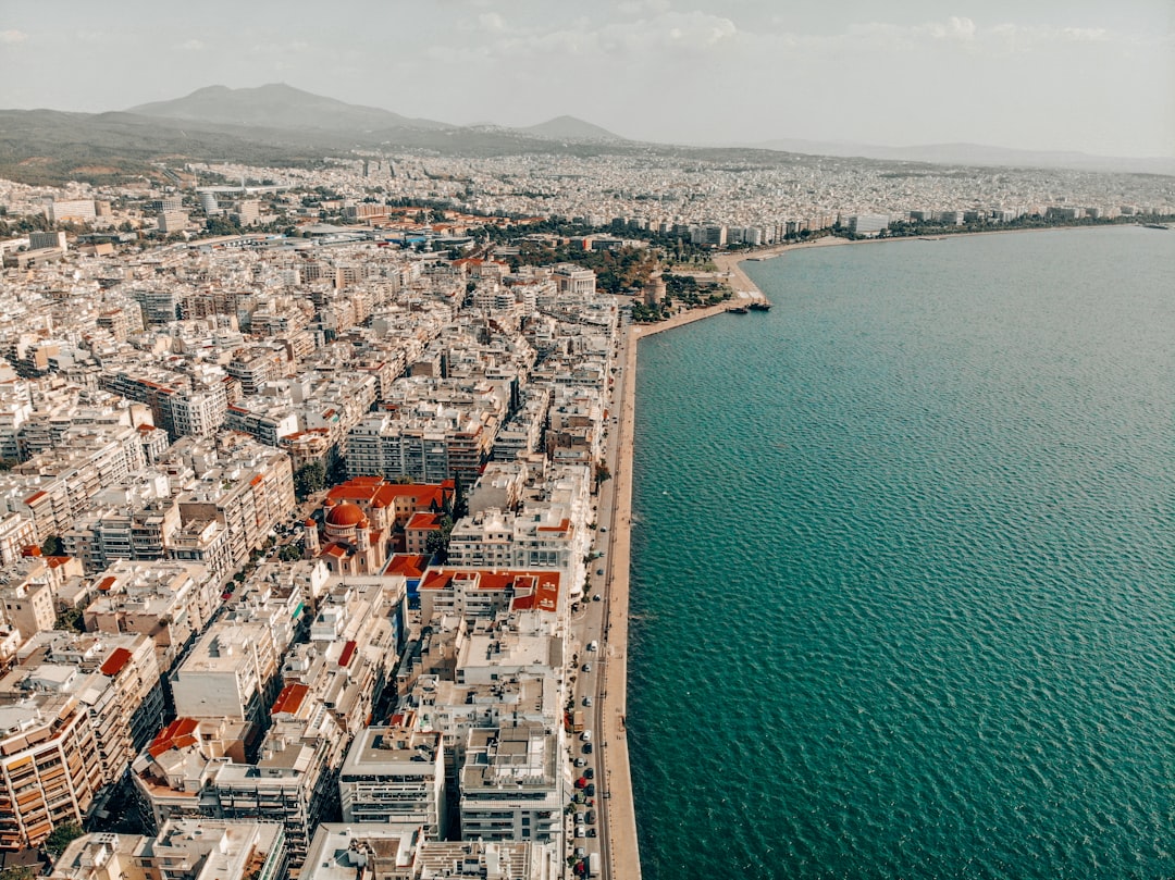 Greece: Long Hours Amid Economic Rebuilding (image credits: unsplash)