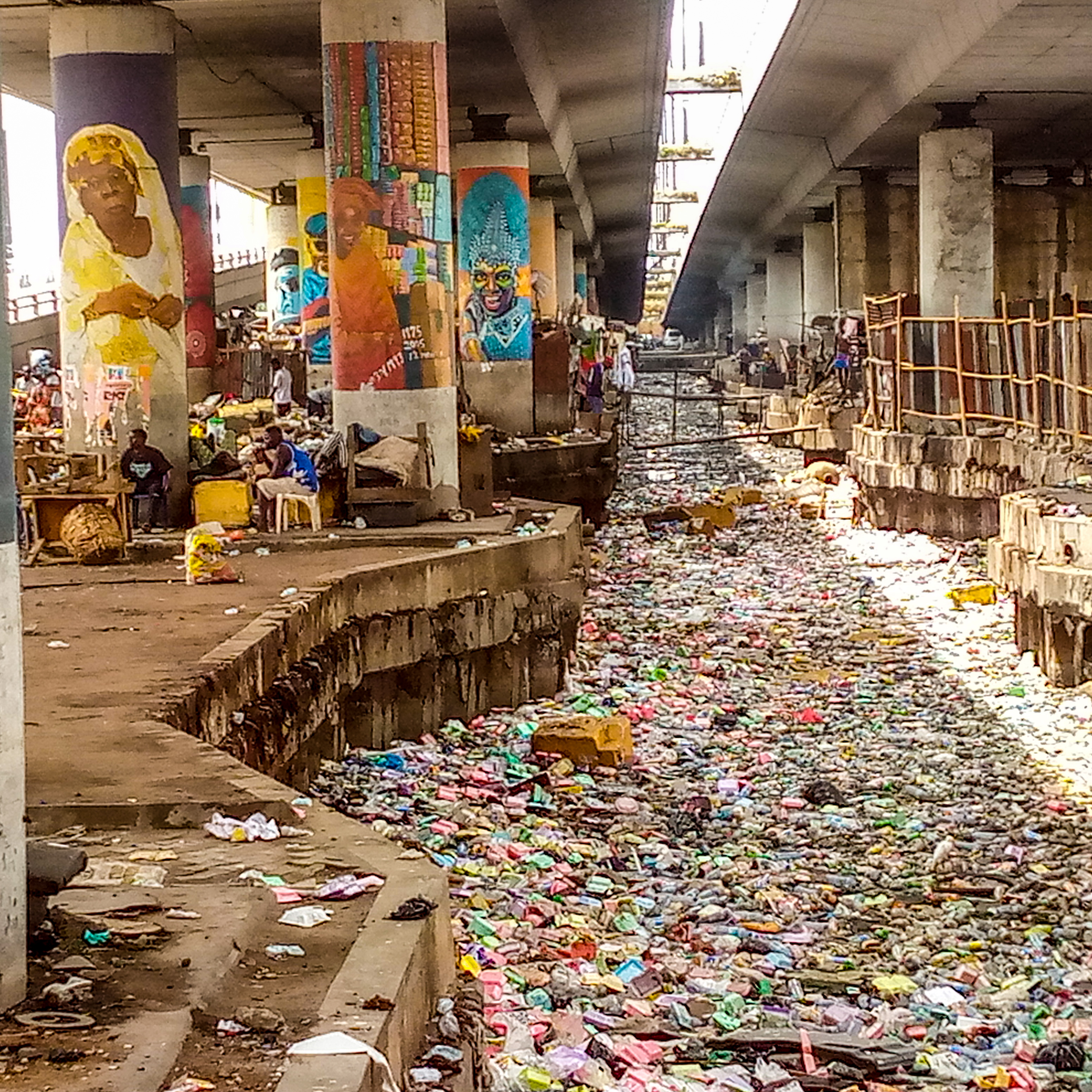 Nigeria: Urbanization and the Struggle for Cleanliness (image credits: wikimedia)