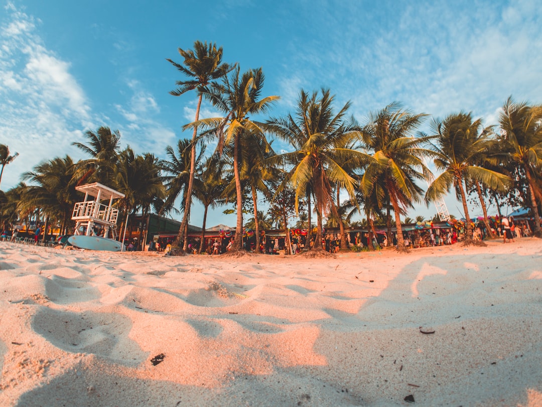 Philippines: Tropical Bliss, Unexpected Peace (image credits: unsplash)