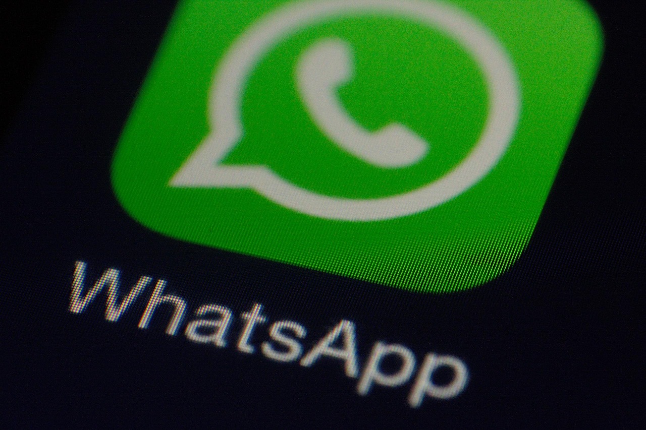 WhatsApp's Travel Group Chat Privacy Issues (image credits: pixabay)