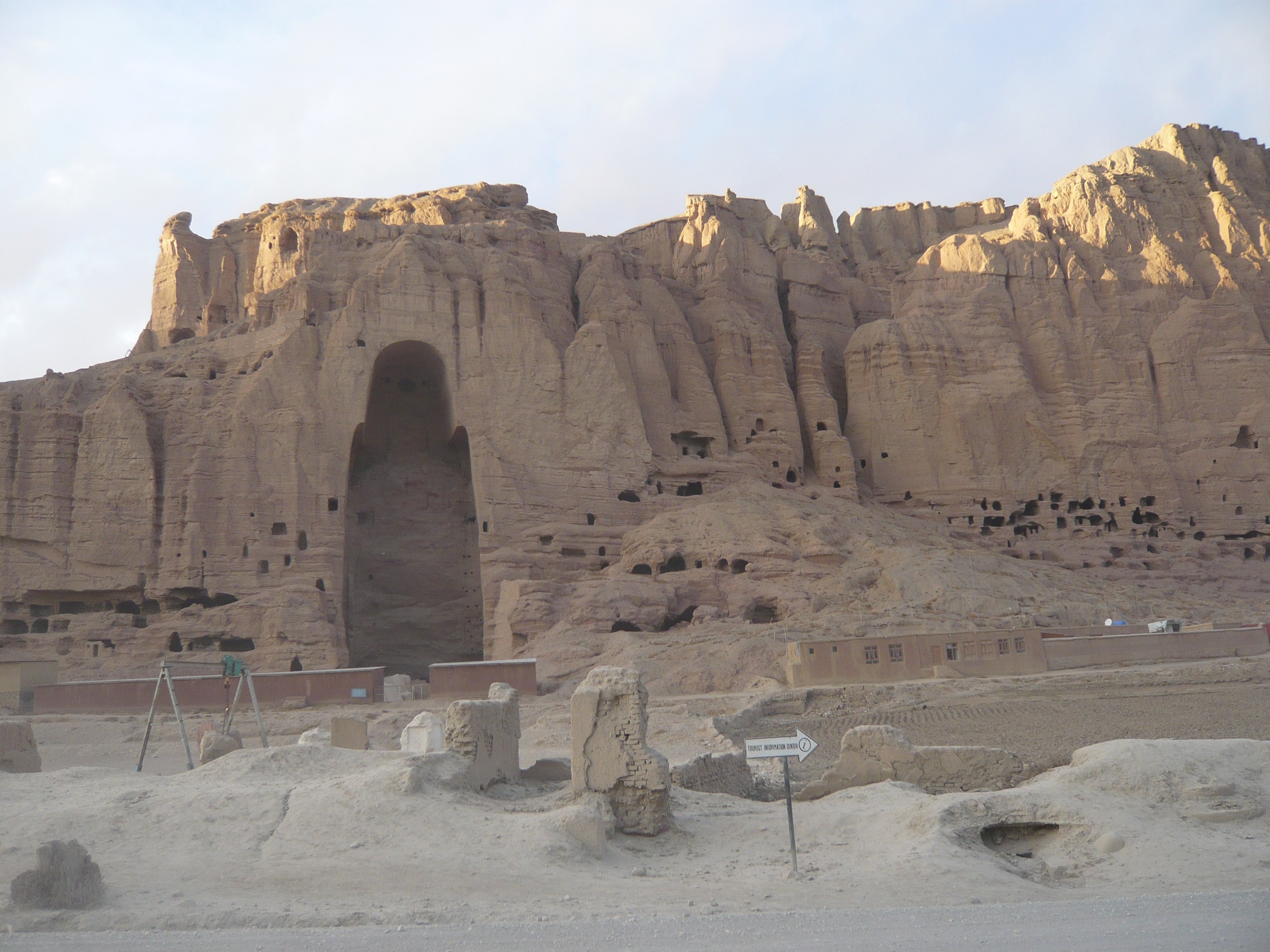 Afghanistan Hope Amid Hardship (image credits: wikimedia)