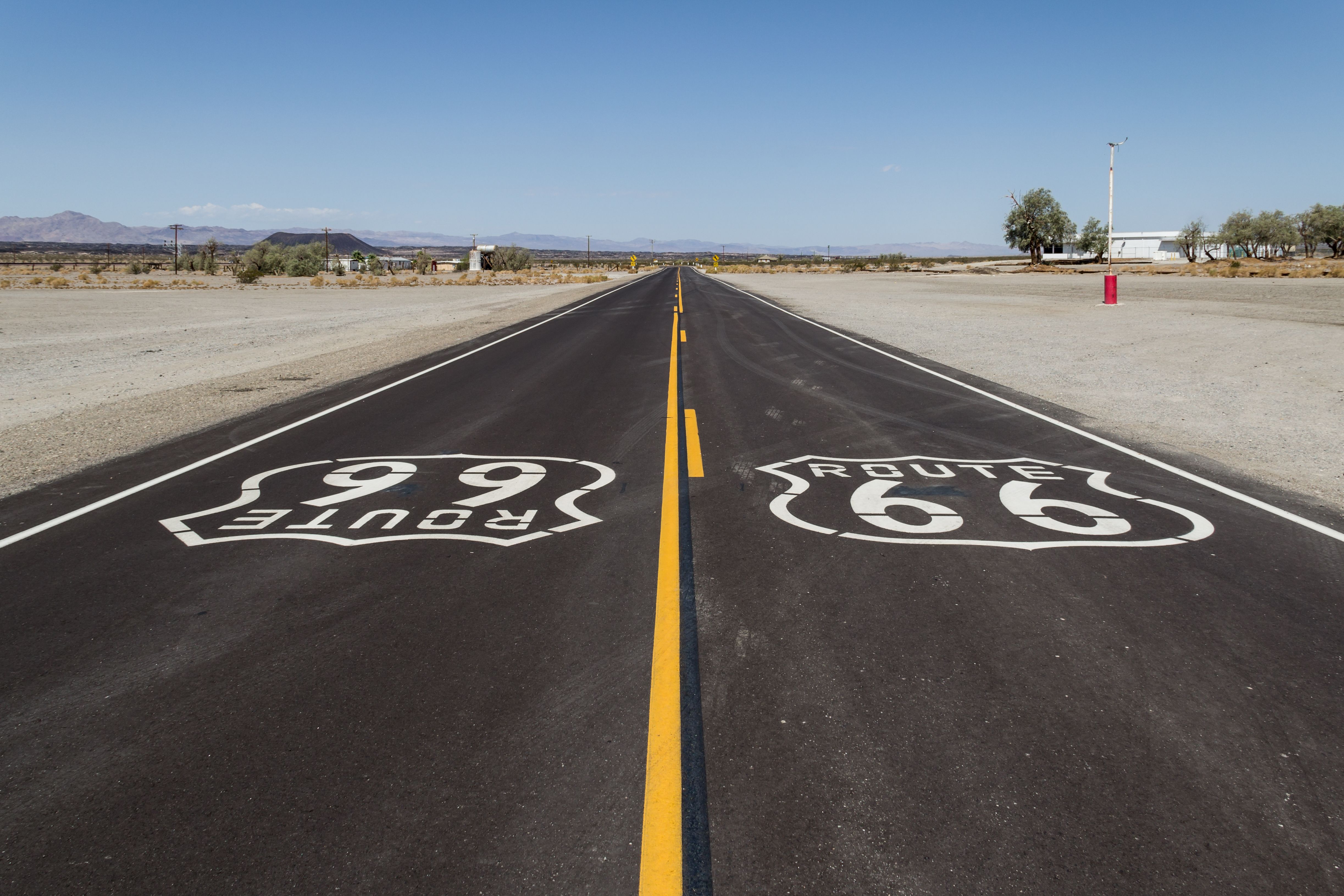 Route 66, The Mother Road (image credits: wikimedia)